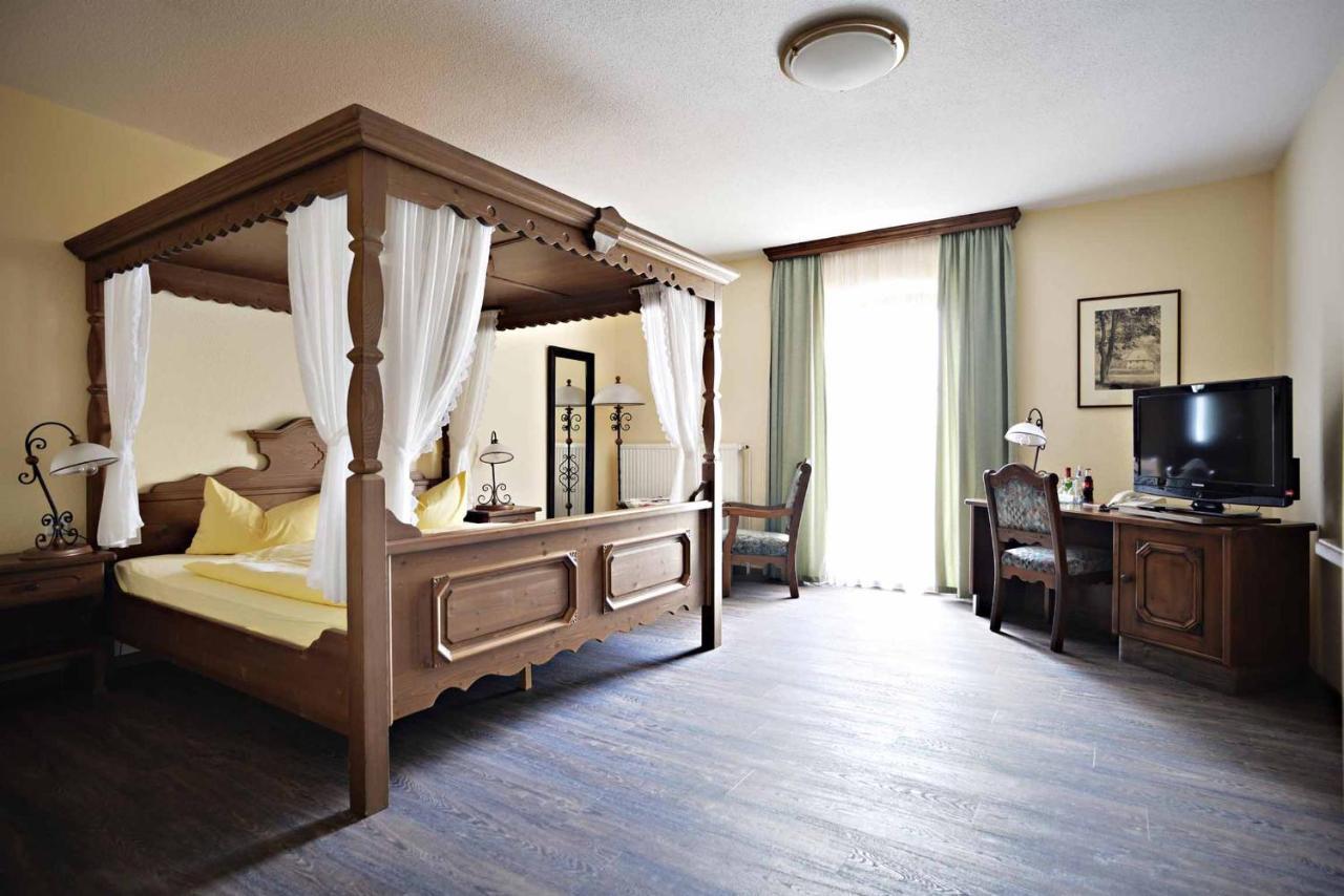Hotel Und Restaurant Rittergut Kreipitzsch Naumburg  Zewnętrze zdjęcie